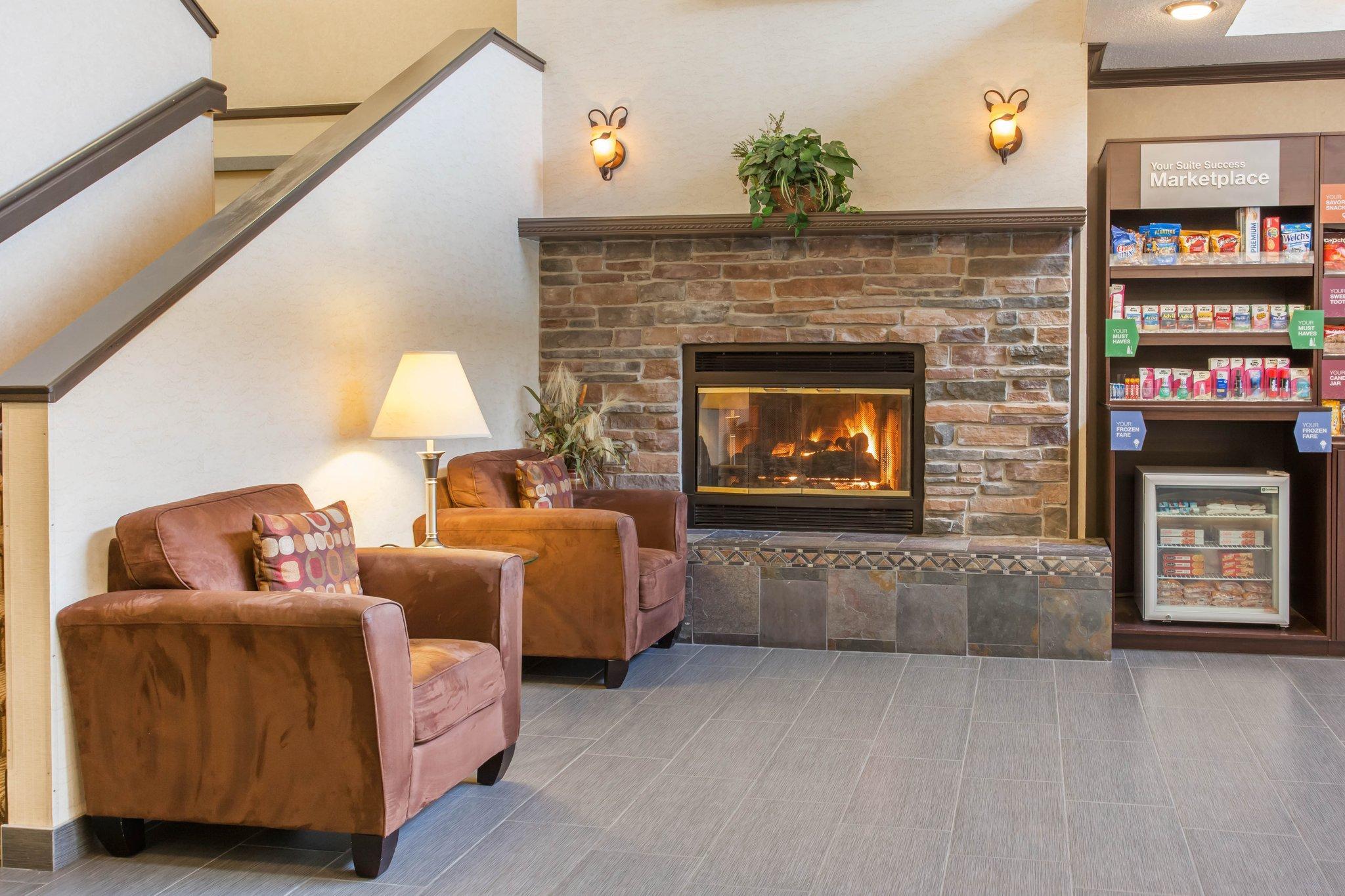 Comfort Suites Near Vancouver Mall Bagian luar foto