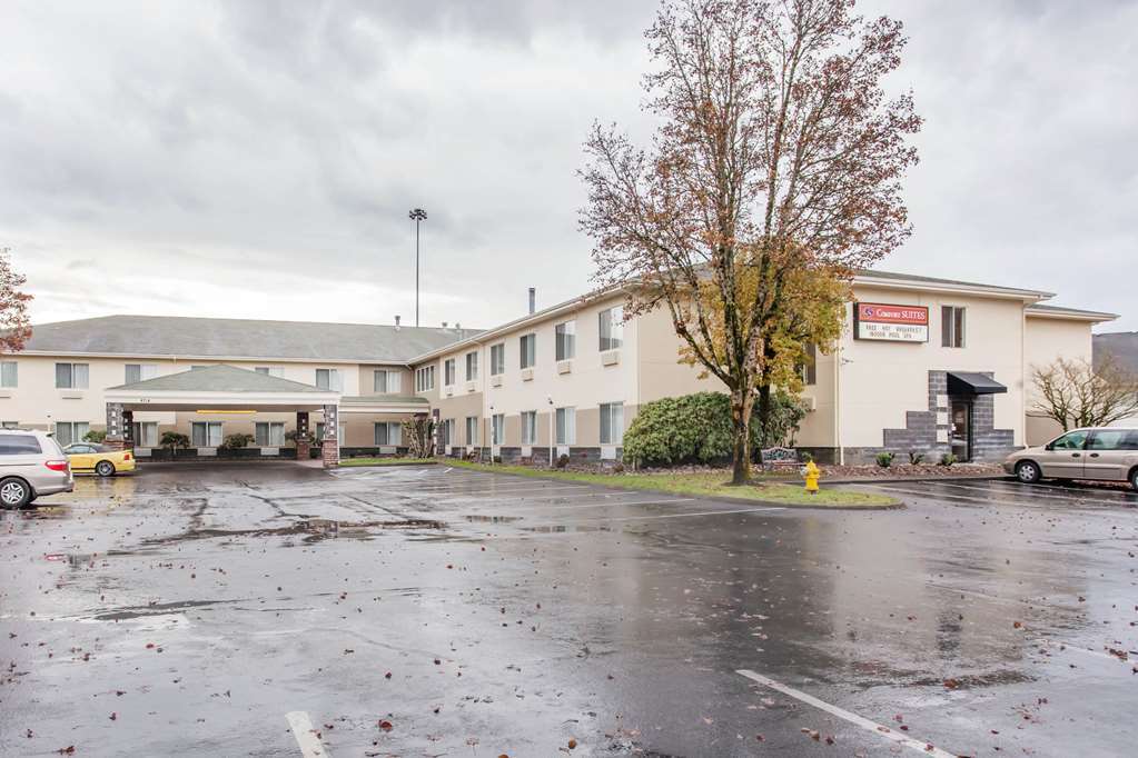 Comfort Suites Near Vancouver Mall Bagian luar foto